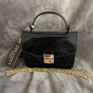 Deluxity Los Angeles Black Handbag with Gold Chain